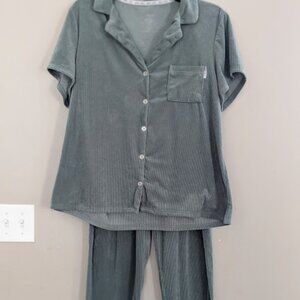 Nine West Womens Soft Ribbed Velour Sleep Shirt and Pants Set Size Large Green